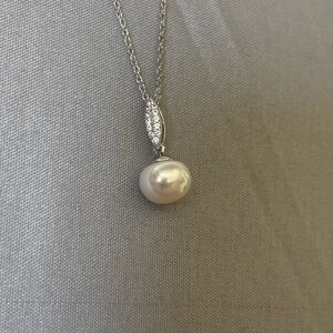 Elegant Silver .925  Pearl Pendant Necklace 18 inches